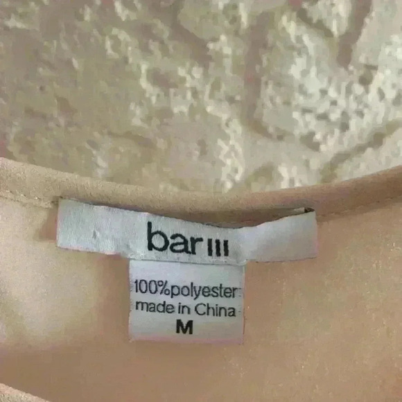 Bar III Women’s Sz M Pastel Pink Ruffle Sleeve Optional Off Shoulder Blouse Good - Picture 3 of 11